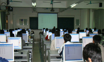 廣東工業(yè)大學(xué)計算機學(xué)院 院系設(shè)置與計算機網(wǎng)絡(luò)系統(tǒng)工程服務(wù)特色